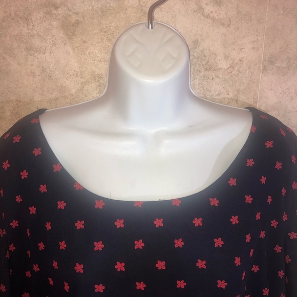 Signature Sheer flowing 3/4 Quarter Long Dress - Picture 2 of 14